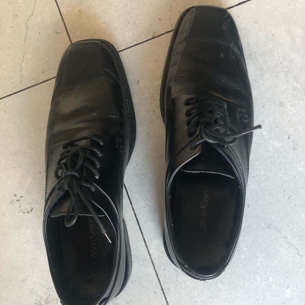 Calvin Klein men’s dress shoes
